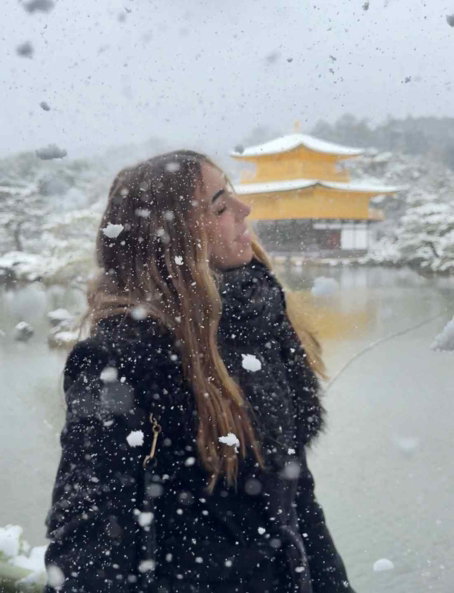 snow-golden.jpg